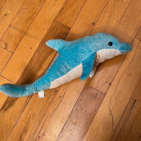 FREE with bundle - Plush dolphin stuffed animal - the Kahala resort - Picture 5 of 8